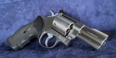 **RARE** first year 1989 Smith and Wesson S&W 629 