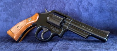 **SUPER RARE** 1987 Peru Export Smith and Wesson S&W FIXED SIGHT model 19-P 19P 357 mag with 4