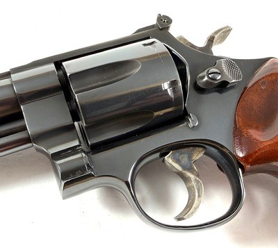 Nice 1986 Smith and Wesson S&W 29 with 6