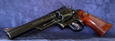 Nice 1986 Smith and Wesson S&W 29 with 6