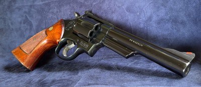 Nice 1986 Smith and Wesson S&W 29 with 6