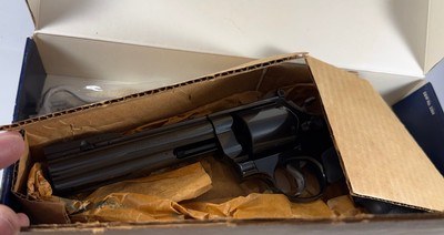 **OUTSTANDING** 99% Smith and Wesson S&W Lew Horton 29 dash 3 Silhouette ADJ front sight original box paperwork tools 