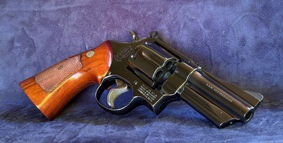**AWESOME** 1974 Smith and Wesson S&W model 27 dash 2 with 3.5