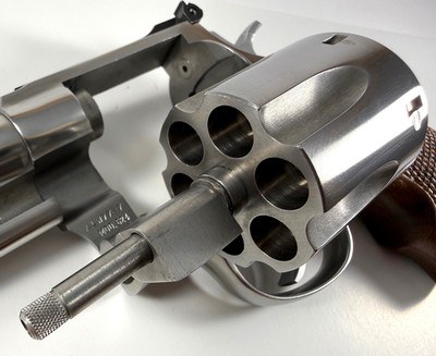 **OUTSTANDING** Smith and Wesson S&W model 624 No Dash with 3