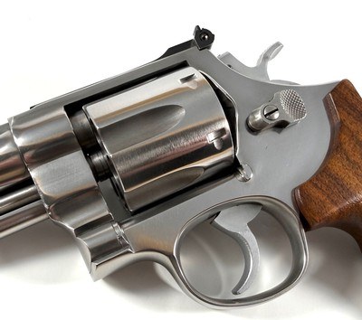 **OUTSTANDING** Smith and Wesson S&W model 624 No Dash with 3