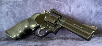 Scarce NO LOCK Smith and Wesson S&W 586 dash 4 with 4
