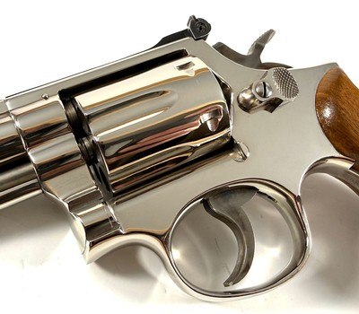 **GORGEOUS** 1975 NICKEL Smith and Wesson S&W model 19 dash 3 with 2.5