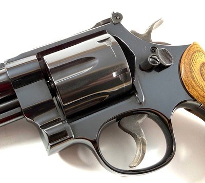 **FANTASTIC** RARE 1 of 250 LEW HORTON Smith and Wesson S&W 29 dash 10 with 3