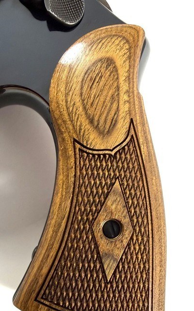 **FANTASTIC** RARE 1 of 250 LEW HORTON Smith and Wesson S&W 29 dash 10 with 3