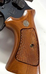 **FANTASTIC** RARE 1990 Smith and Wesson S&W 57 dash 3 with 4
