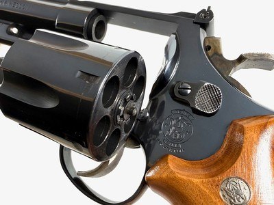 **FANTASTIC** RARE 1990 Smith and Wesson S&W 57 dash 3 with 4