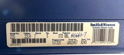 **NEAR NEW** Smith and Wesson S&W model 22S Semi Auto pistol 22 LR Long Rifle Original case and 2 mags - Image 17 of 17