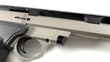 **NEAR NEW** Smith and Wesson S&W model 22S Semi Auto pistol 22 LR Long Rifle Original case and 2 mags - Image 10 of 17