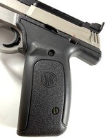 **NEAR NEW** Smith and Wesson S&W model 22S Semi Auto pistol 22 LR Long Rifle Original case and 2 mags - Image 7 of 17
