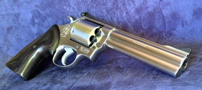 **AWESOME** Smith and Wesson S&W 629 dash 1 