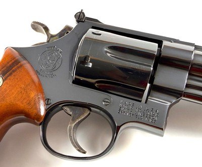 **NICE** 1975 Smith and Wesson S&W model 57 NO DASH Pinned and Recessed 41 mag with 6