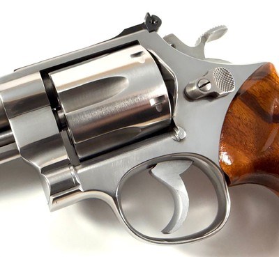 **RARE** Beautiful 1987 Smith and Wesson S&W model 657 NO DASH 4