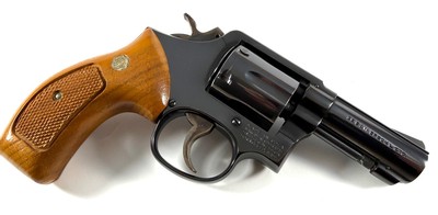 **COLLECTOR** 1980 Smith and Wesson S&W model 10-8 M&P with 3