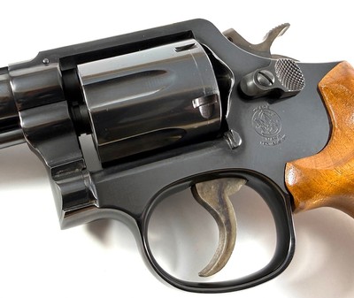 **COLLECTOR** 1980 Smith and Wesson S&W model 10-8 M&P with 3