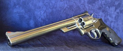1980's Smith and Wesson S&W model 629 TARGET 44 mag with 8 3/8 barrel shooter excellent mechanics and bore NO LOCK - Image 1 of 18