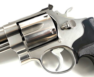 1980's Smith and Wesson S&W model 629 TARGET 44 mag with 8 3/8 barrel shooter excellent mechanics and bore NO LOCK - Image 5 of 18