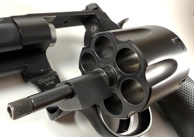 **SCARCE** Smith and Wesson S&W 325NG 325 Night Guard NIGHTGUARD 45 ACP Scandium Frame Fantastic Mechanics!! Case and Paperwork! - Image 13 of 17