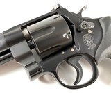 **SCARCE** Smith and Wesson S&W 325NG 325 Night Guard NIGHTGUARD 45 ACP Scandium Frame Fantastic Mechanics!! Case and Paperwork! - Image 4 of 17