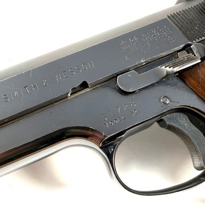 **WOW** 1961ish Smith and Wesson S&W NO DASH 