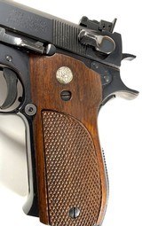 **WOW** 1961ish Smith and Wesson S&W NO DASH 