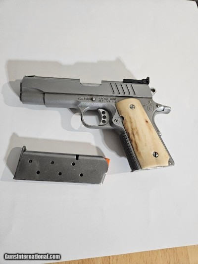Left hand Safari Arms
Renegade 4 Star
45 ACP
