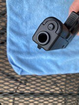 Glock Model 17 Gen 2 - 4 of 14