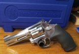 Smith & Wesson model 617-6 10 shot revolver SS NIB
- 4 of 6