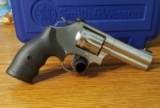 Smith & Wesson model 617-6 10 shot revolver SS NIB
- 5 of 6