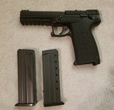 Kel-Tec PistolPMR 30 22 mag 99.9% condition Plus Extras - 3 of 7
