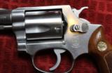 Smith & Wesson S&W Stainless Steel 5 Shot Model 60 38 Special Revolver
- 7 of 25