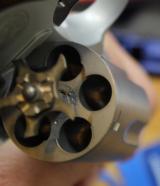 Smith & Wesson 637-2 5 Shot 38 Special Air Weight Performance Center Revolver - 24 of 25