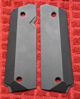 Metal Colt or 1911 Full Size Pistol Grips Unknown Make- 1 of 8