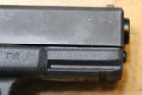 Glock 19 9mm with One 10 Round Magazine - 4 of 25
