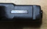 Glock 19 9mm with One 10 Round Magazine - 7 of 25