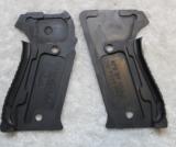 Hogue SIG Sauer P225 or P6 G10 Extreme Series Black Grips - 5 of 25