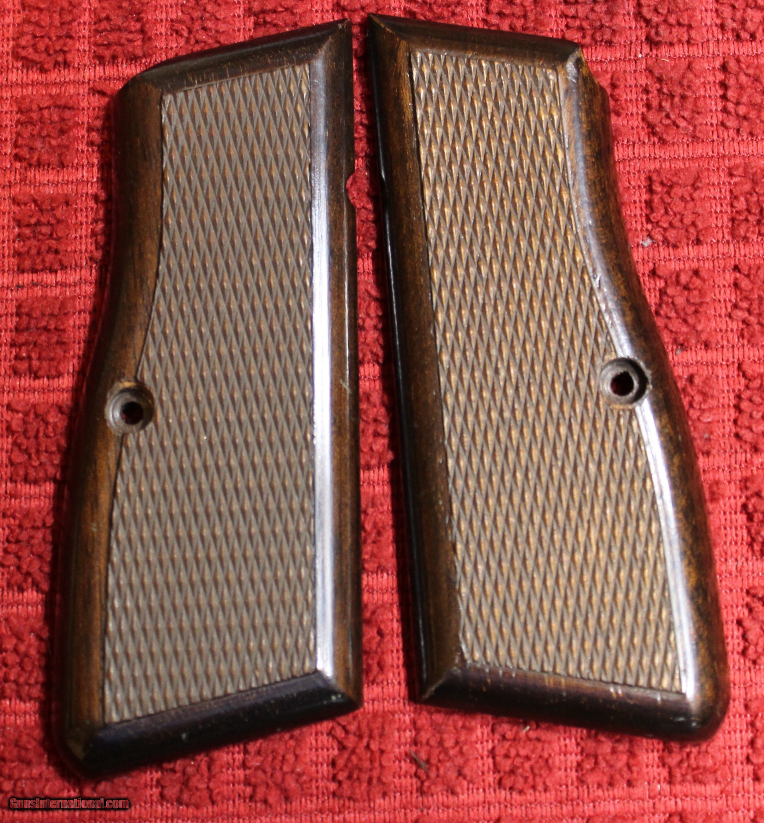 Original Browning Hi Power HP 35 Factory Grips Walnut 9mm