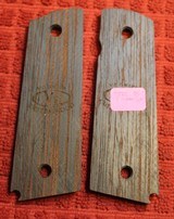 VZ Wood Full Size Colt or 1911 Grips - 3 of 5