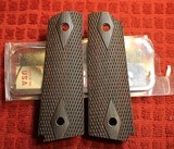 VZ Wood Full Size Colt or 1911 Grips - 1 of 5