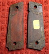 Factory Colt NO LOGO Laminate 1911 Grips off of a modern Colt Full Size 1911.  - 2 of 4