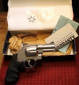 Smith and Wesson 625-3 Model of 1989 N Frame Stainless 3 inch 45 acp Revolver - 4 of 25