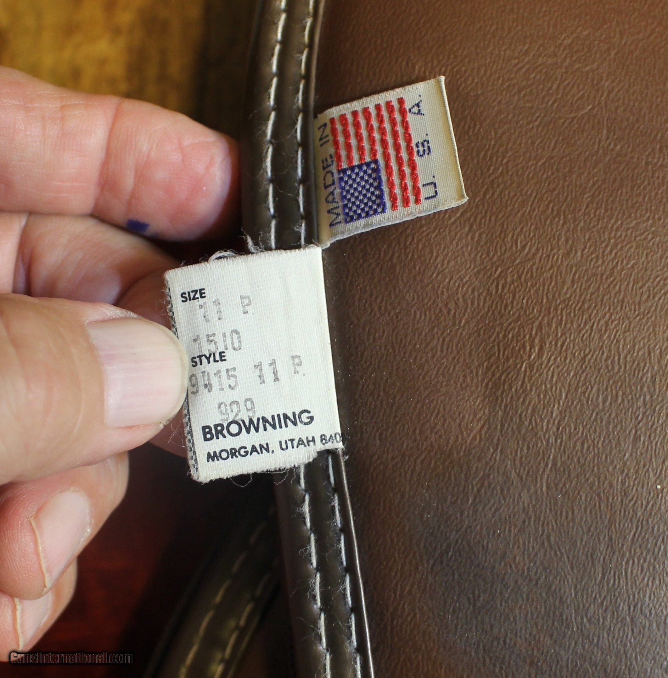 Factory Browning Brown Gun Rug or Gun Case with White Interior