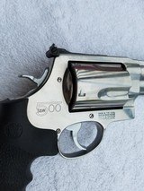 S&W 500 - 3 of 9