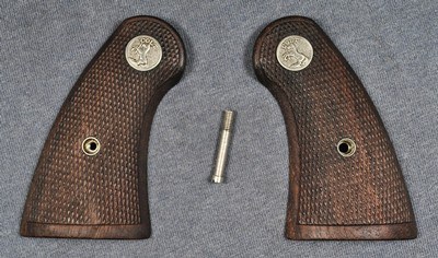 Colt Factory Pre War Officers Model / Army Special / Official Police Walnut Service Grips