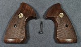 COLT FACTORY TROOPER MK III / LAWMAN MK III WALNUT TARGET GRIPS