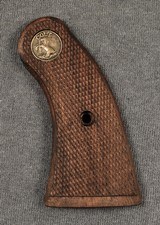 Colt Police Positive / Police Positive Special Narrow-Butt Checkered Walnut Grips - 3 of 7